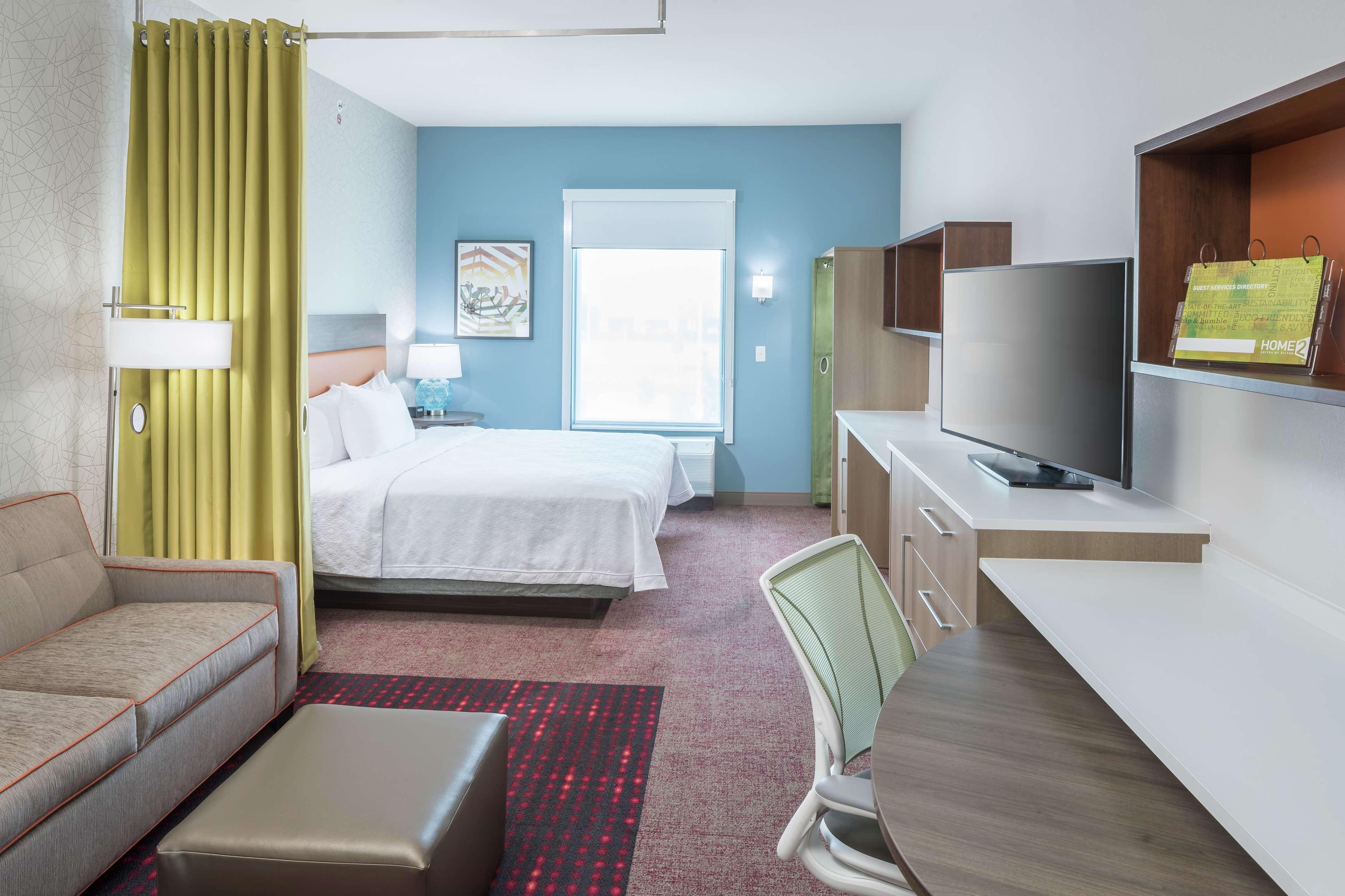 Home2 By Hilton Airport