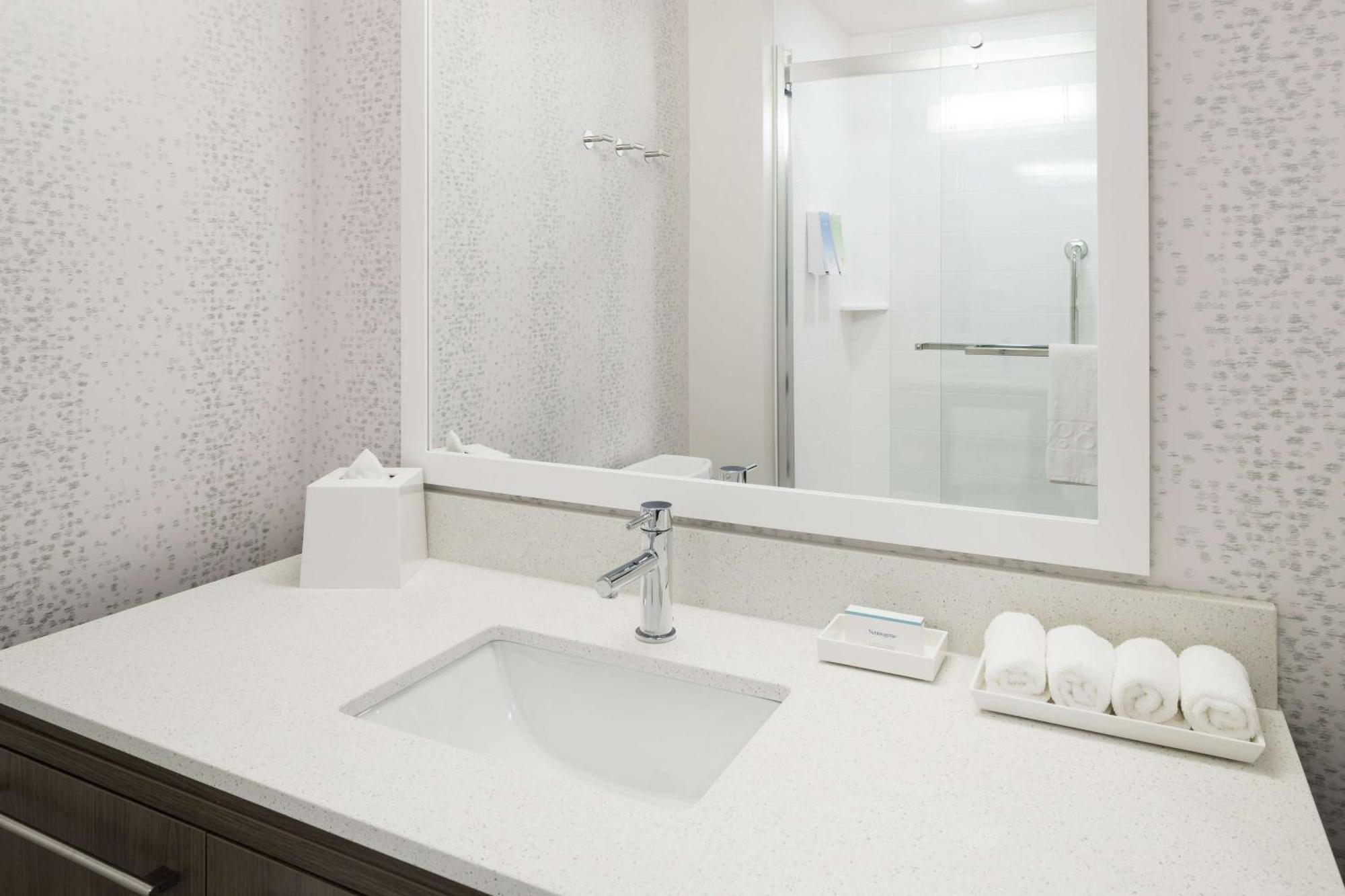 Home2 By Hilton Airport Hotel Orlando