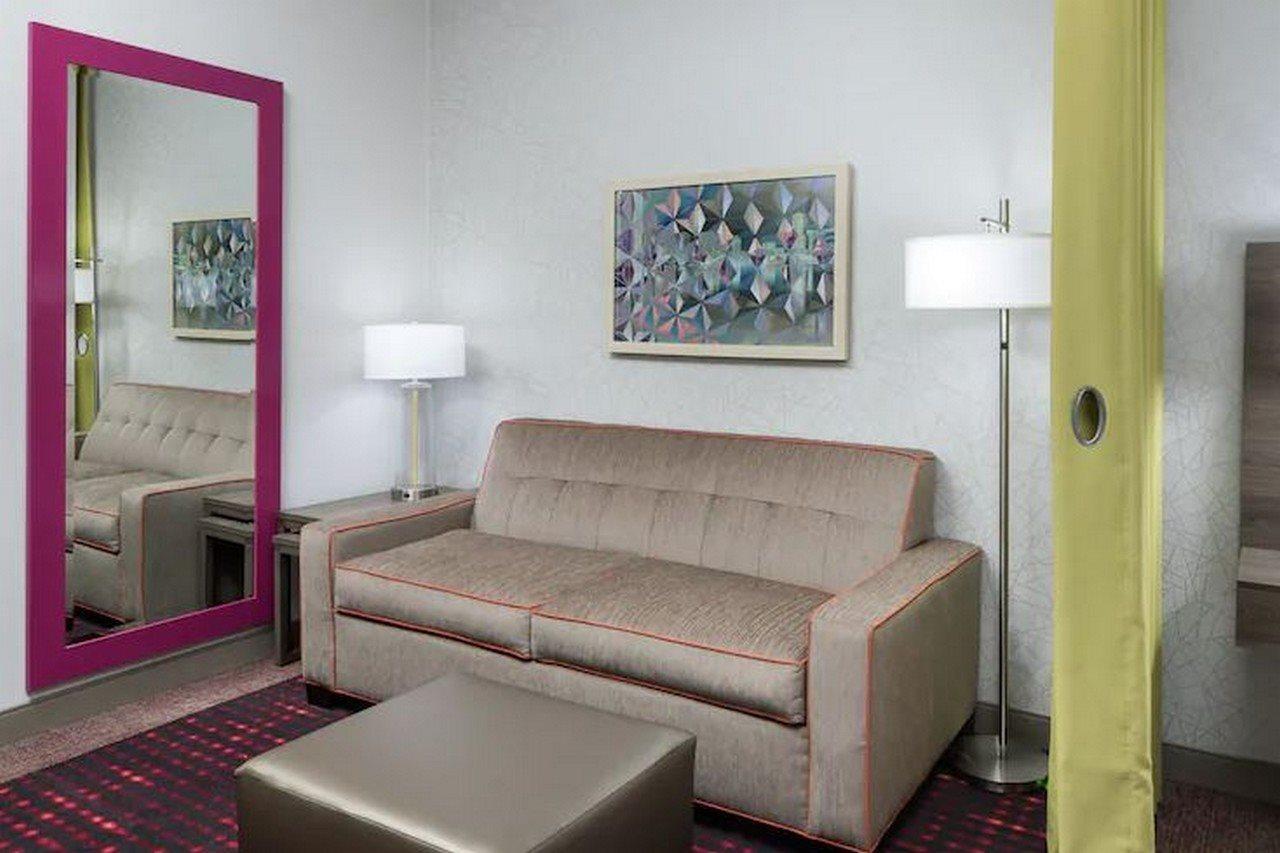 Home2 By Hilton Airport Hotel