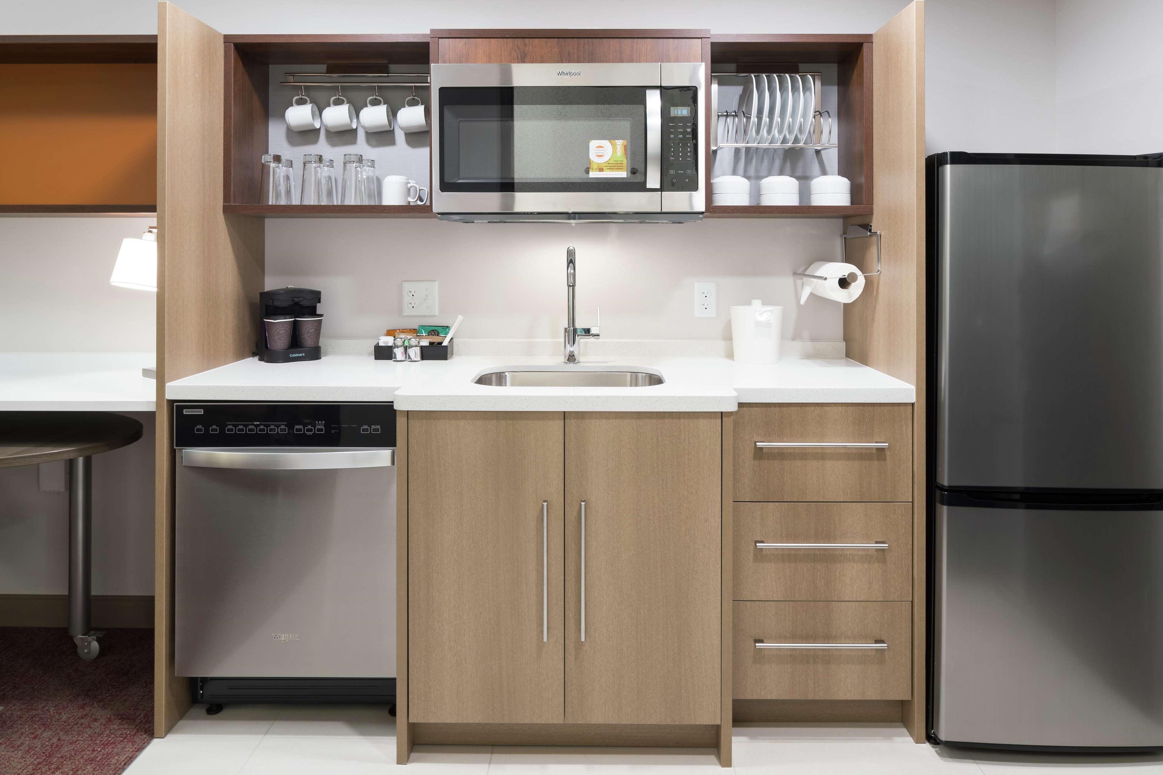 Hotel Home2 By Hilton Airport 3*