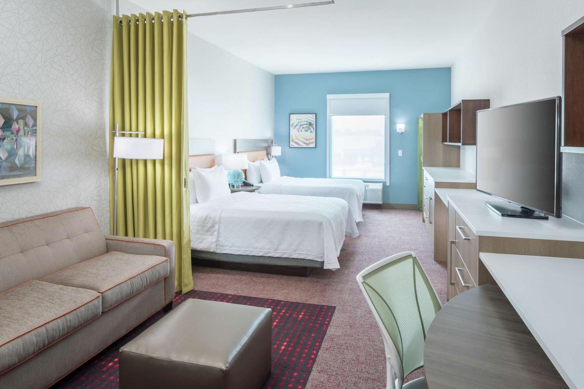 Home2 By Hilton Airport Hotel 3*